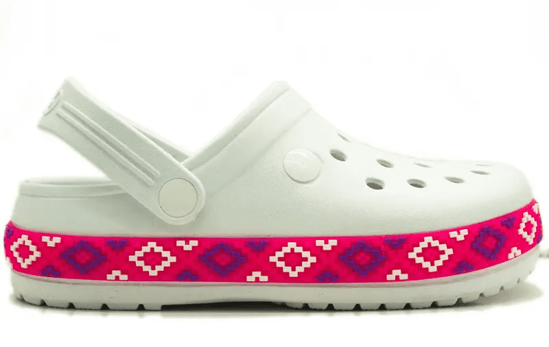 Жіноче взуття Crocs: комфорт може бути модним