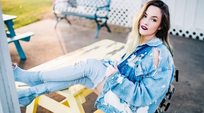 Денім на денім (total denim look): як створити стильний образ із джинсових речей